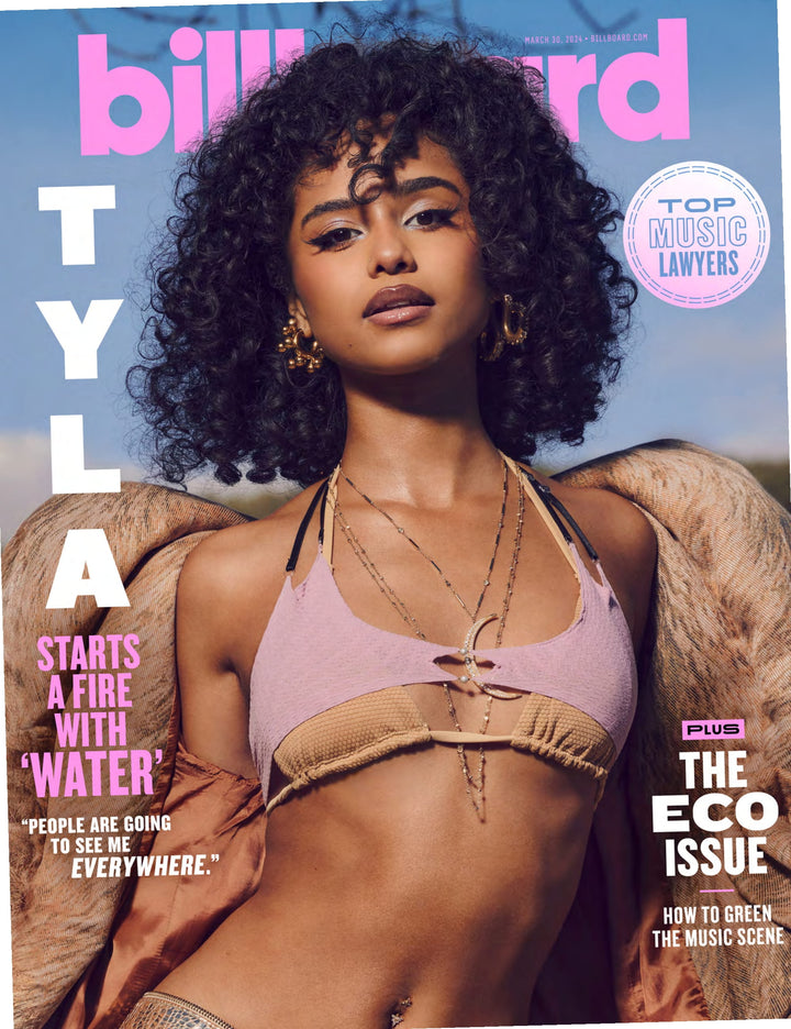 Tyla Nike Global Brand Ambassador Womens UGG® Tyla Slouchy Crew II